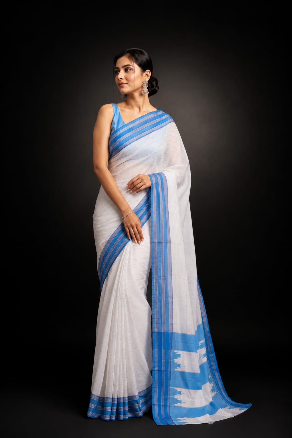 Gagana White Stripe Pure Cotton Handloom Ilkal Saree