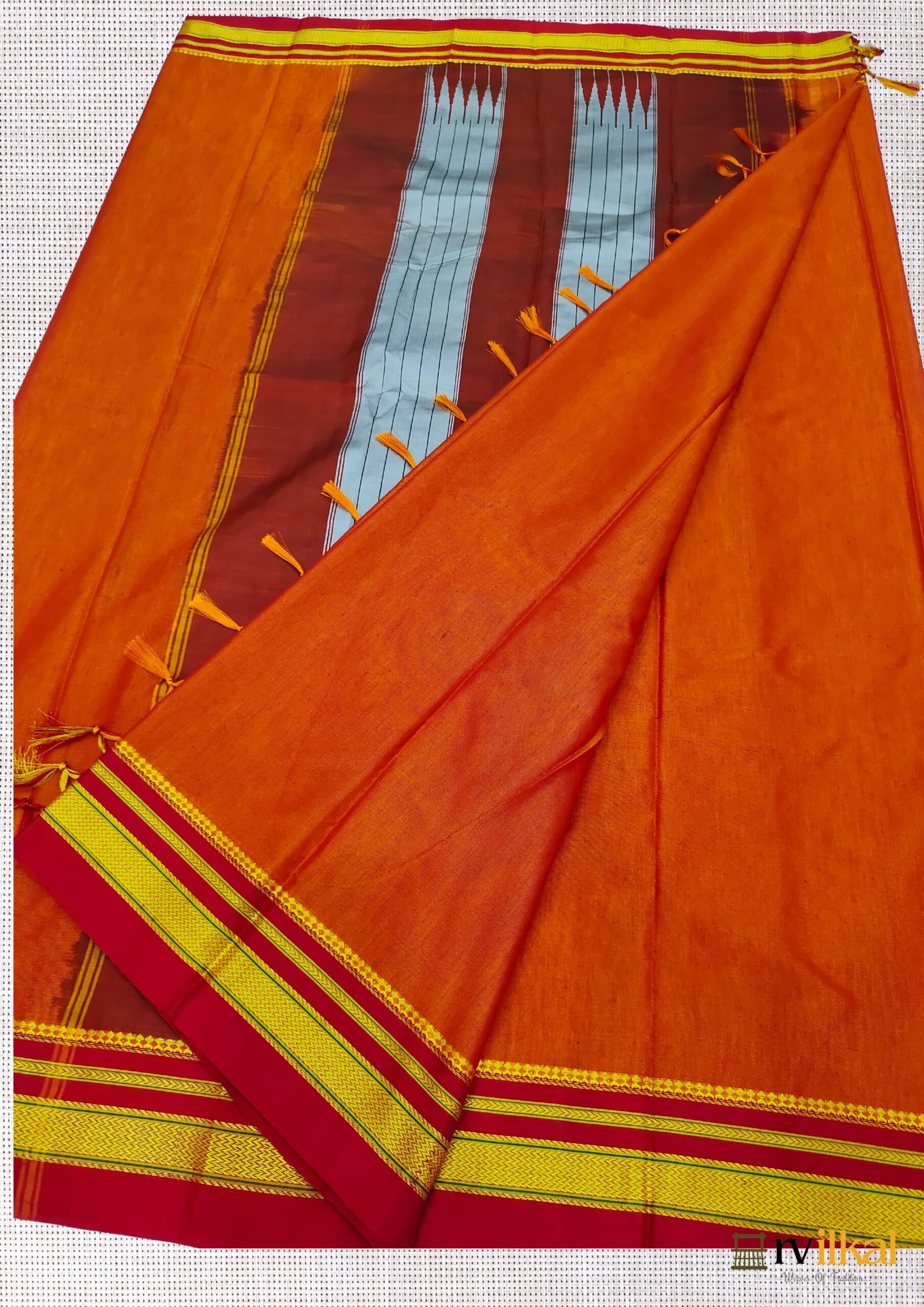 Exclusive silk ilkal saree* *Pure silk korvai temple border* with *body  butta* design superior quality ilkal saree & contrast blouse 6.... |  Instagram